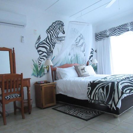 Bhangazi Lodge Bed & Breakfast Saint Lucia Estuary エクステリア 写真