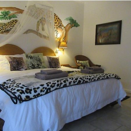 Bhangazi Lodge Bed & Breakfast Saint Lucia Estuary エクステリア 写真