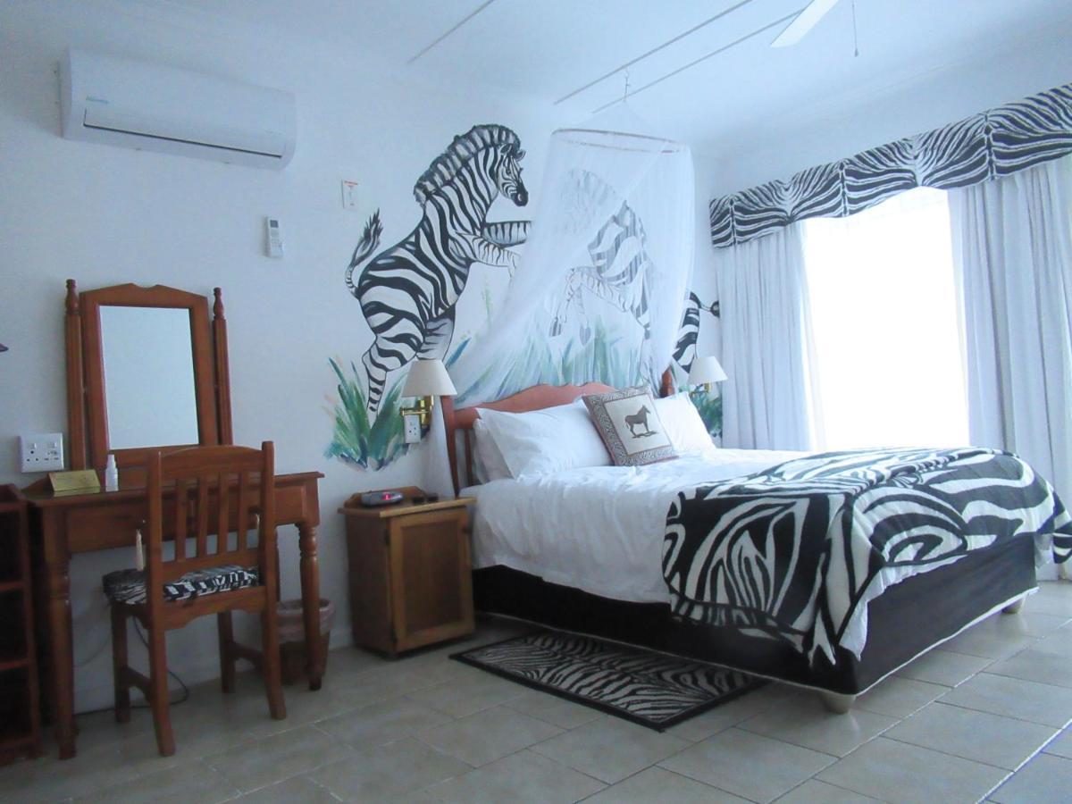 Bhangazi Lodge Bed & Breakfast Saint Lucia Estuary エクステリア 写真