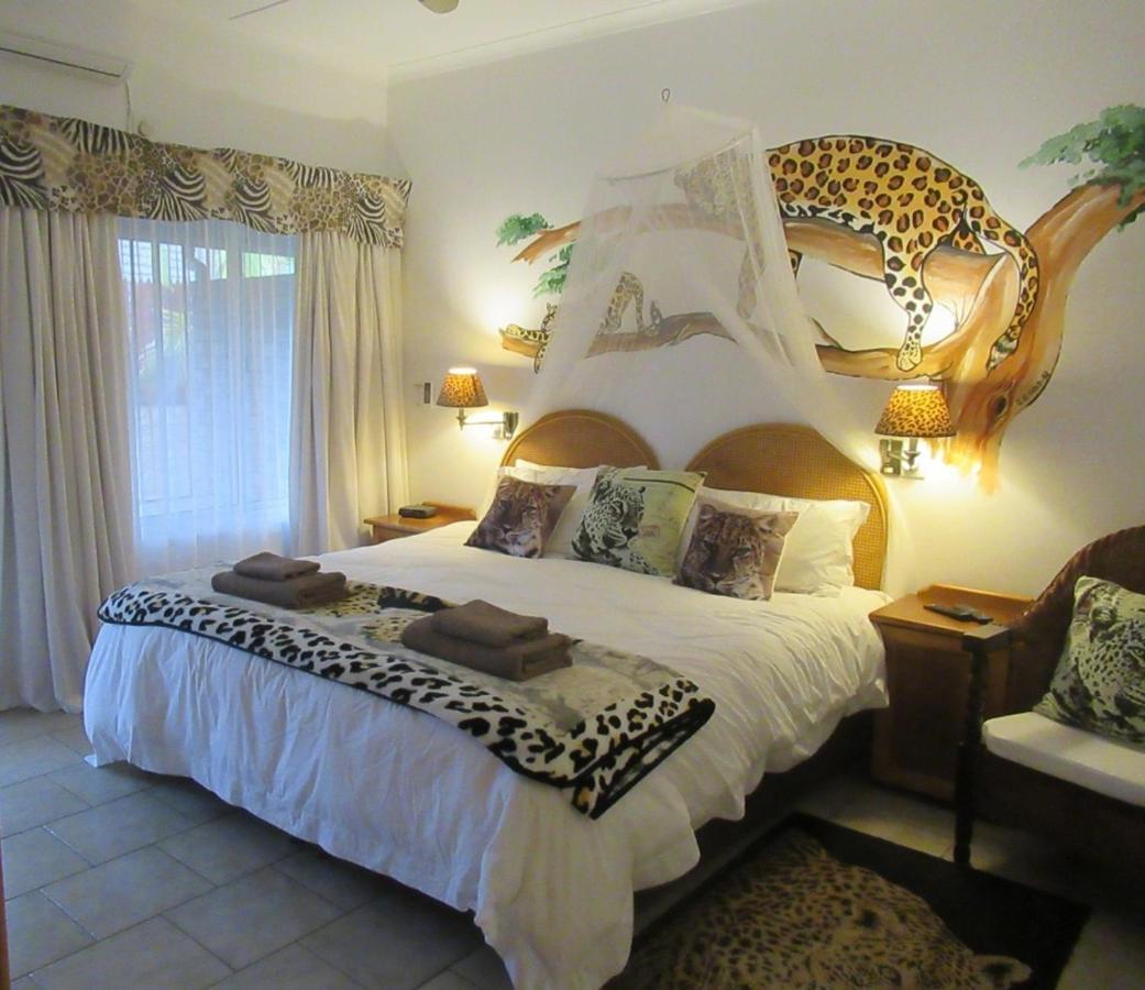 Bhangazi Lodge Bed & Breakfast Saint Lucia Estuary エクステリア 写真