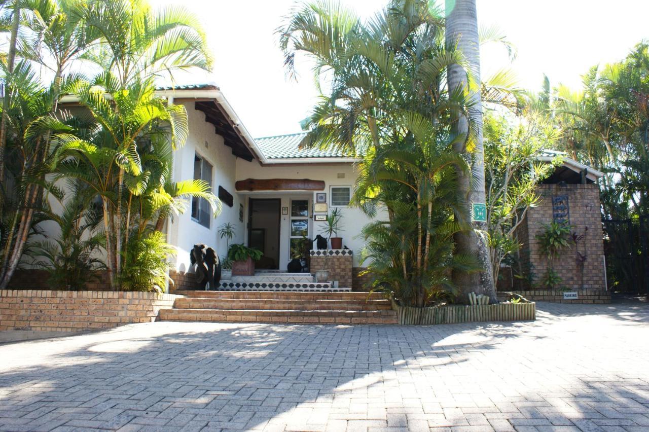 Bhangazi Lodge Bed & Breakfast Saint Lucia Estuary エクステリア 写真