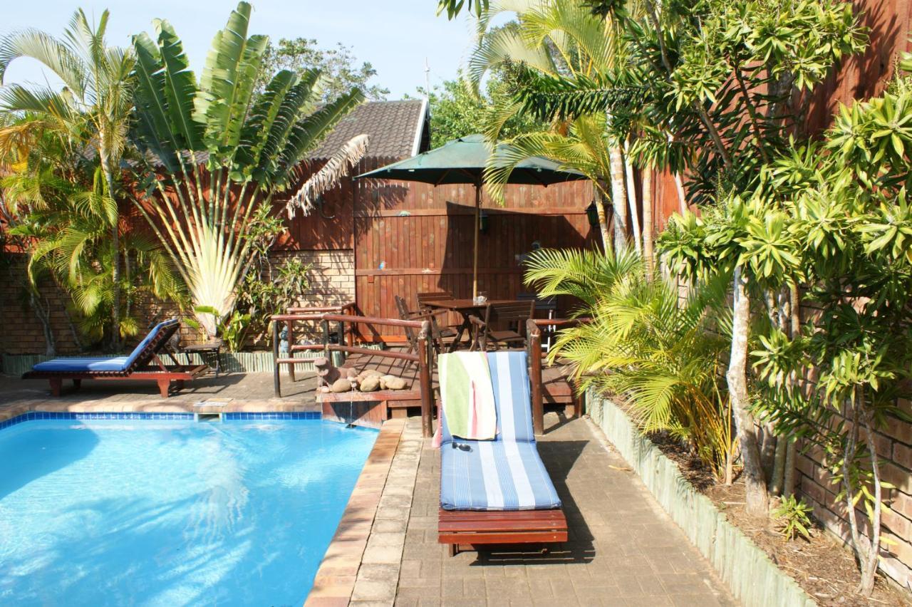 Bhangazi Lodge Bed & Breakfast Saint Lucia Estuary エクステリア 写真