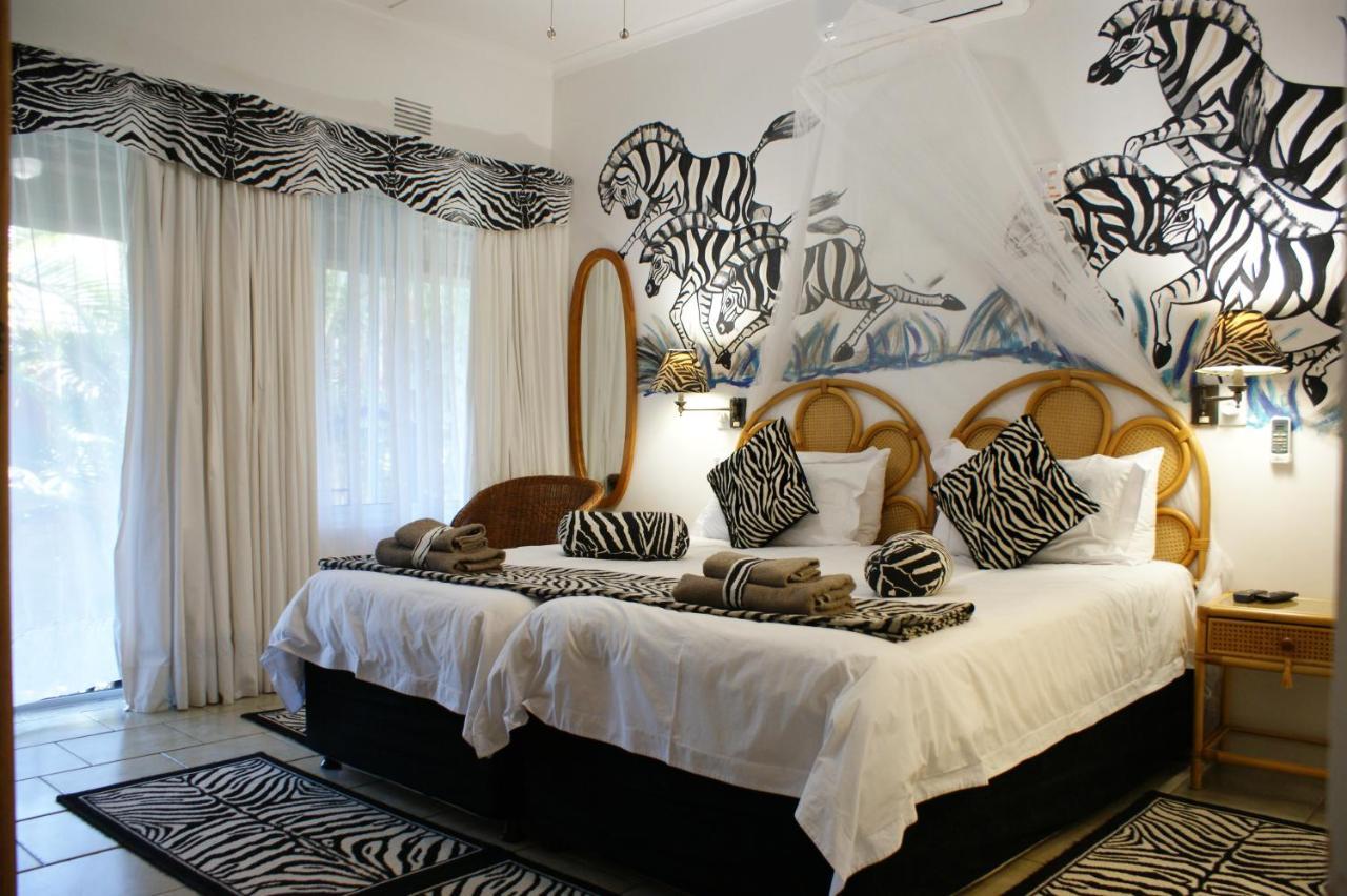 Bhangazi Lodge Bed & Breakfast Saint Lucia Estuary エクステリア 写真